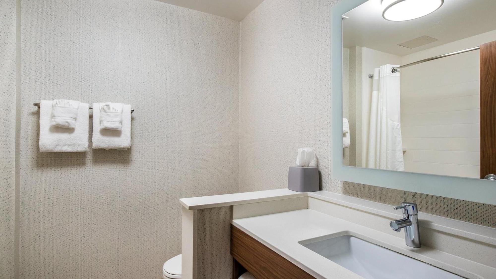 Holiday Inn Express & Suites Racine By Ihg Zewnętrze zdjęcie