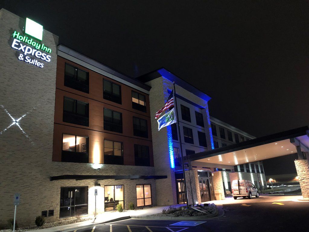 Holiday Inn Express & Suites Racine By Ihg Zewnętrze zdjęcie